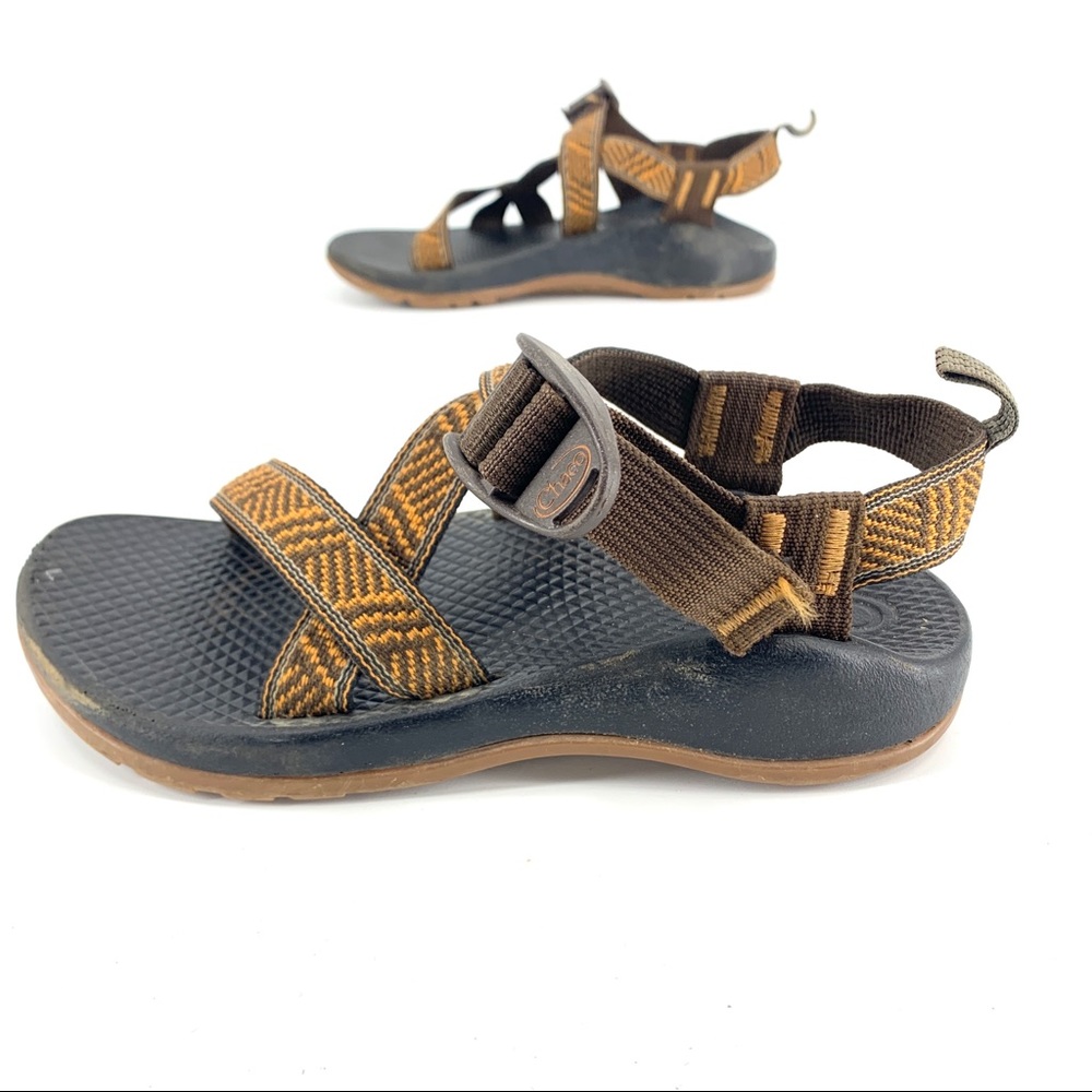 Chaco Kids rubber hiking sandals size 2
